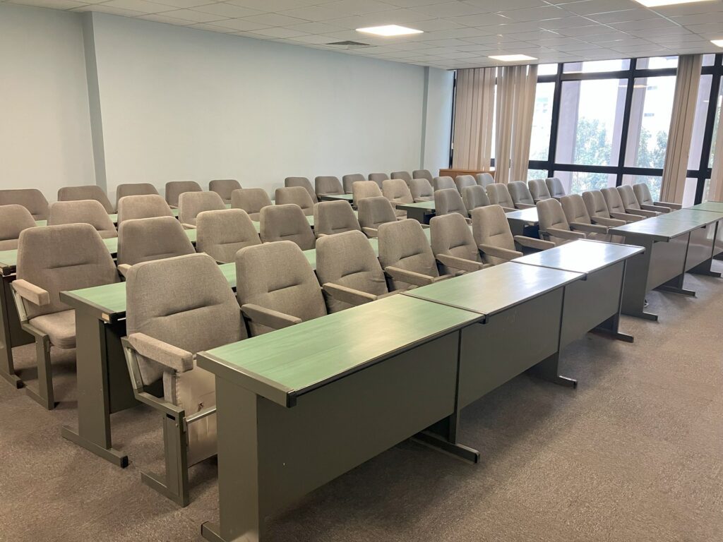 Theater style seat room