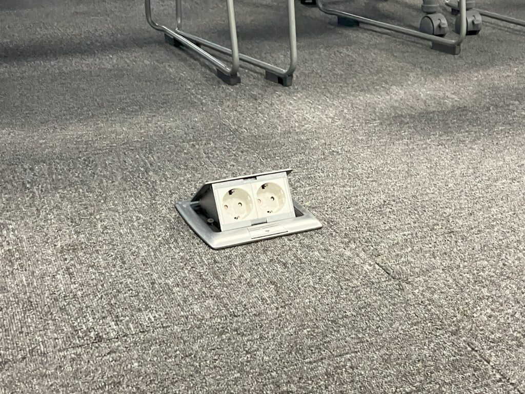 In Floor Power Supply